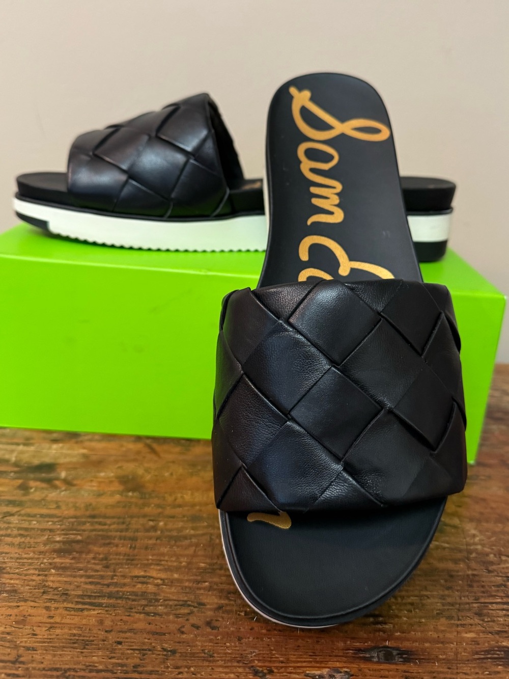Like New Sam Edelman Agatha Woven Platform Slides in Black, Size 8.5